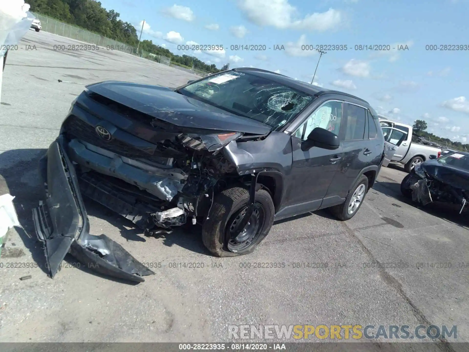 2 Photograph of a damaged car 2T3H1RFV0KC022412 TOYOTA RAV4 2019