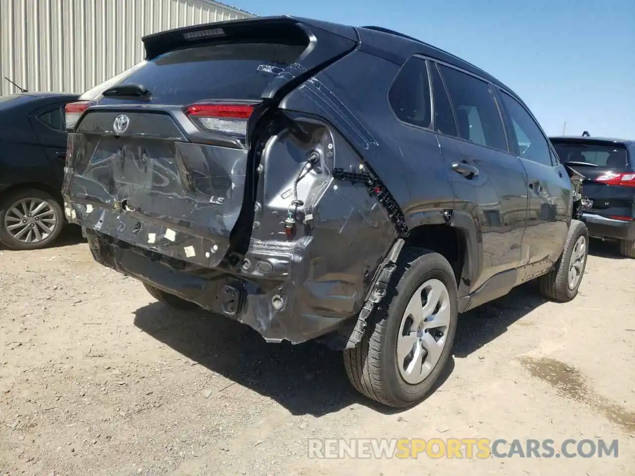 4 Photograph of a damaged car 2T3H1RFV0KC023382 TOYOTA RAV4 2019