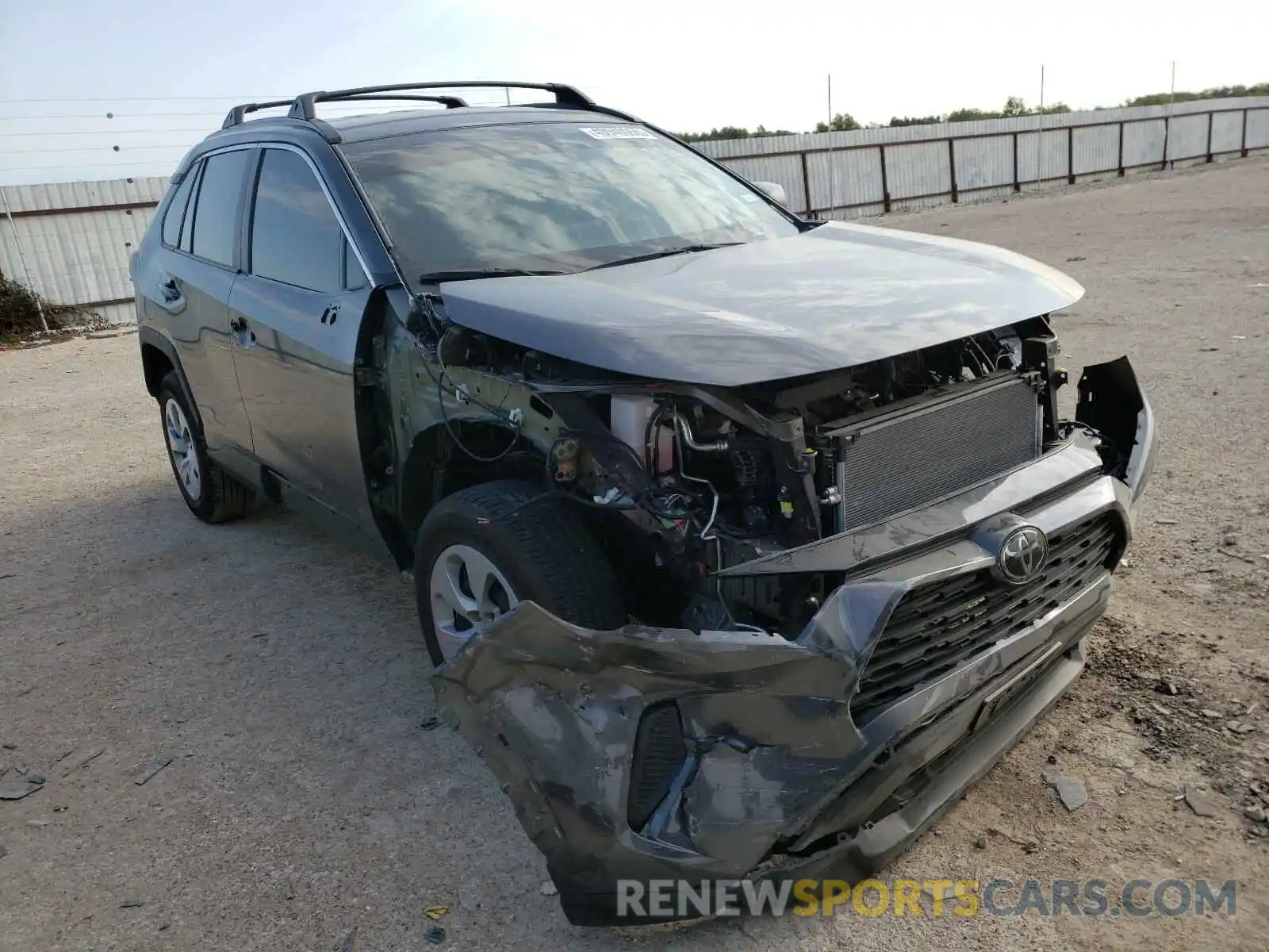 1 Photograph of a damaged car 2T3H1RFV0KC024130 TOYOTA RAV4 2019