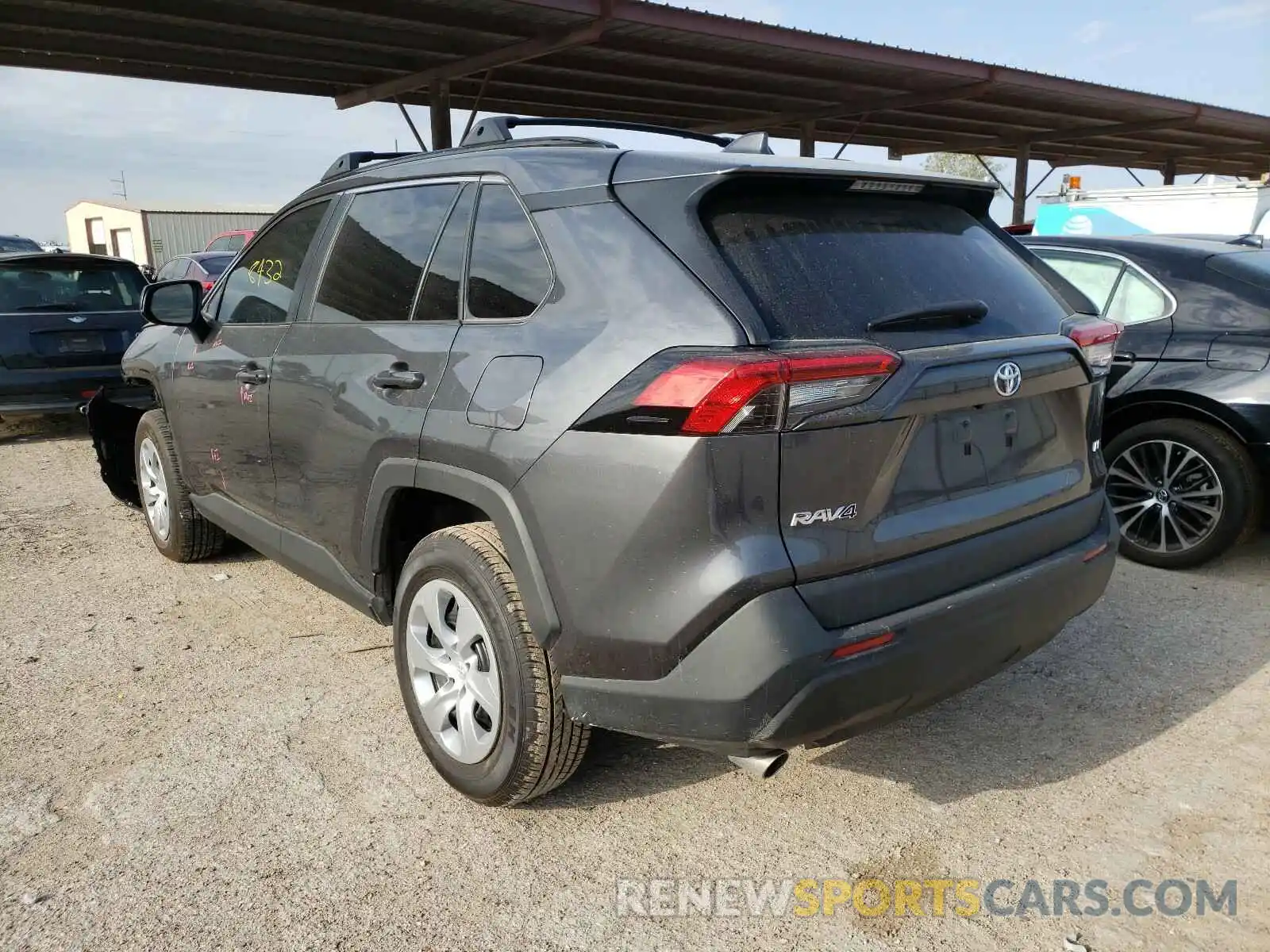 3 Photograph of a damaged car 2T3H1RFV0KC024130 TOYOTA RAV4 2019