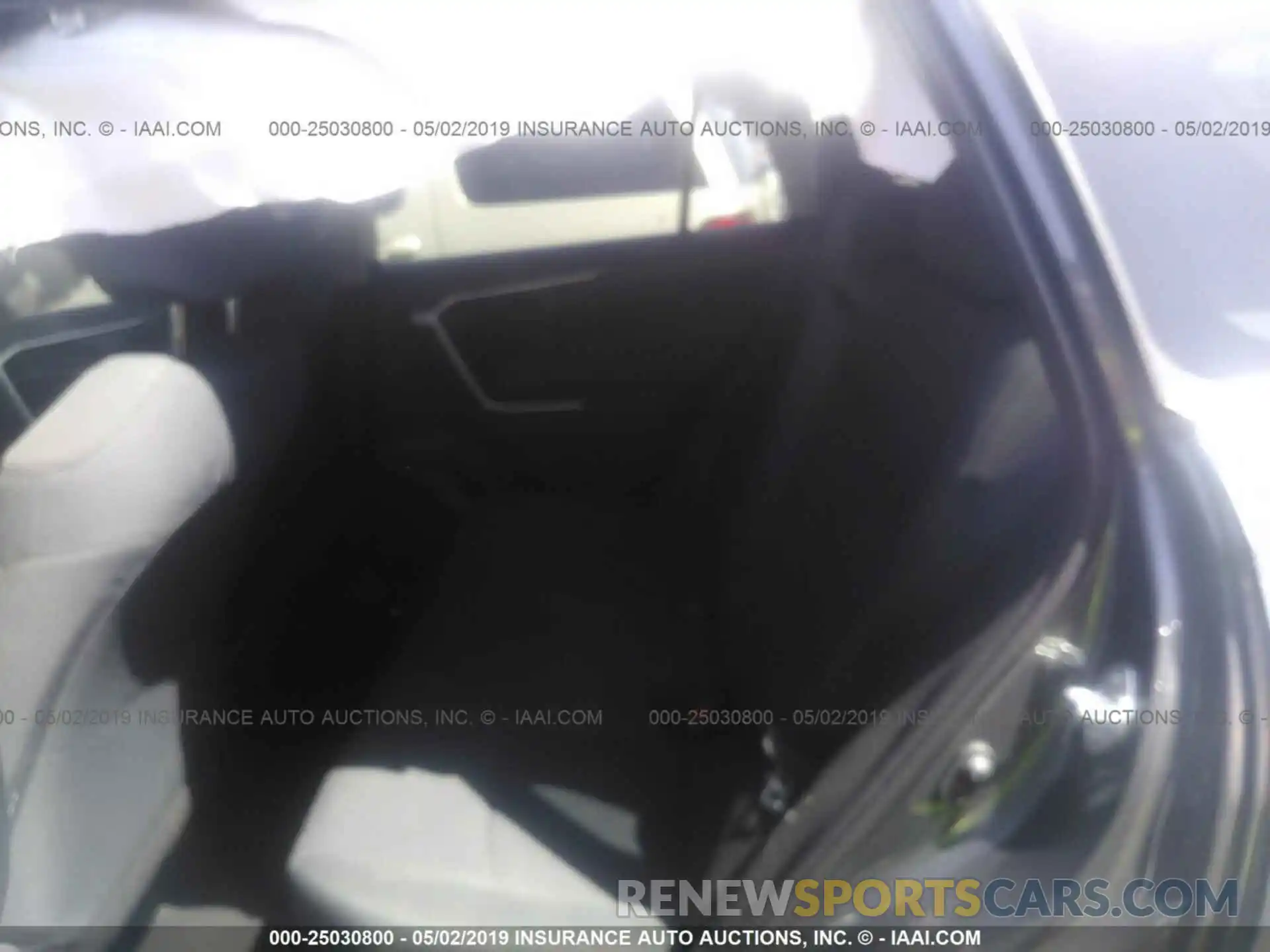 8 Photograph of a damaged car 2T3H1RFV0KW002059 TOYOTA RAV4 2019