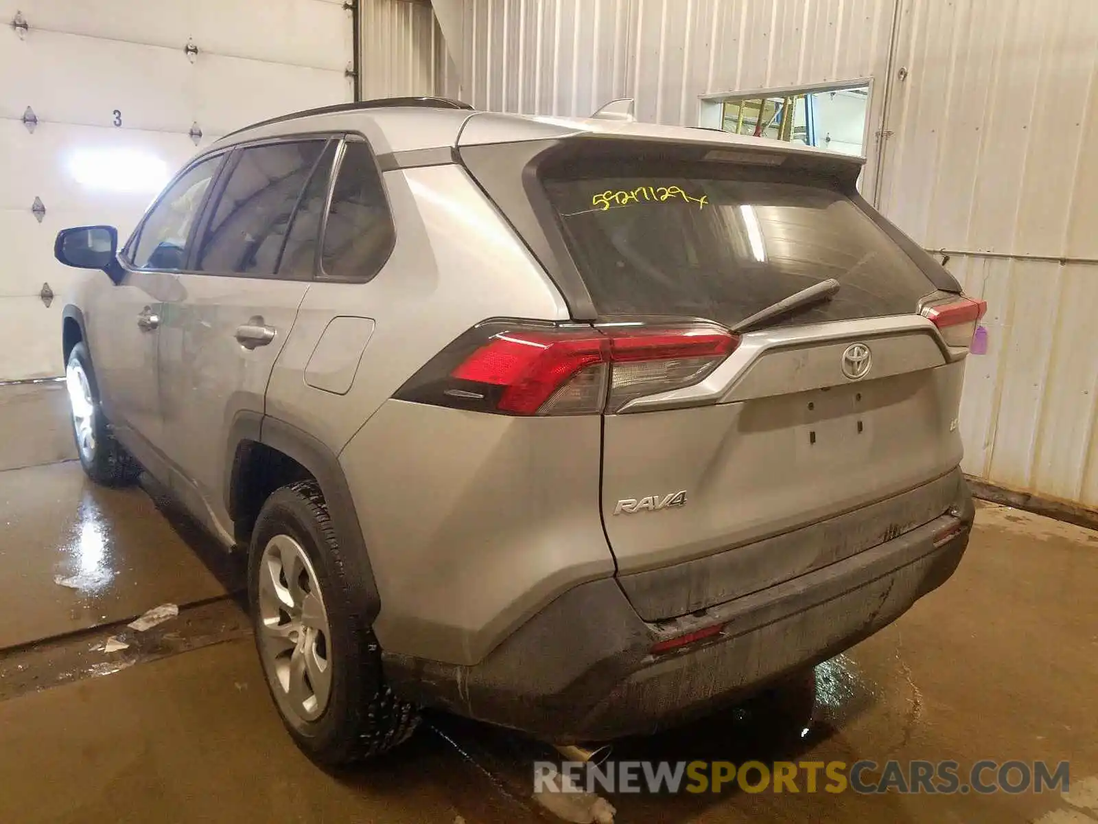 3 Photograph of a damaged car 2T3H1RFV0KW003017 TOYOTA RAV4 2019