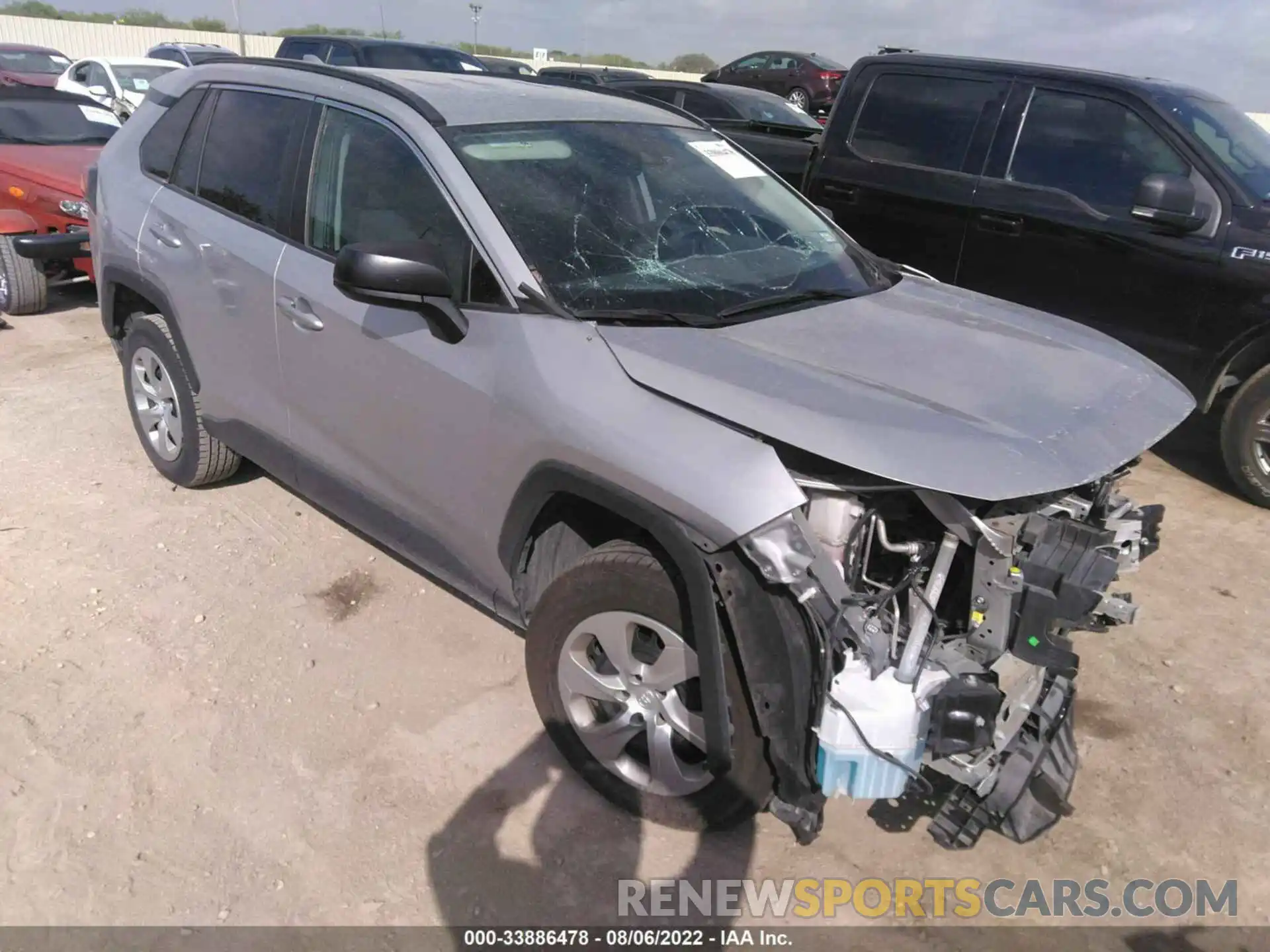 1 Photograph of a damaged car 2T3H1RFV0KW003874 TOYOTA RAV4 2019