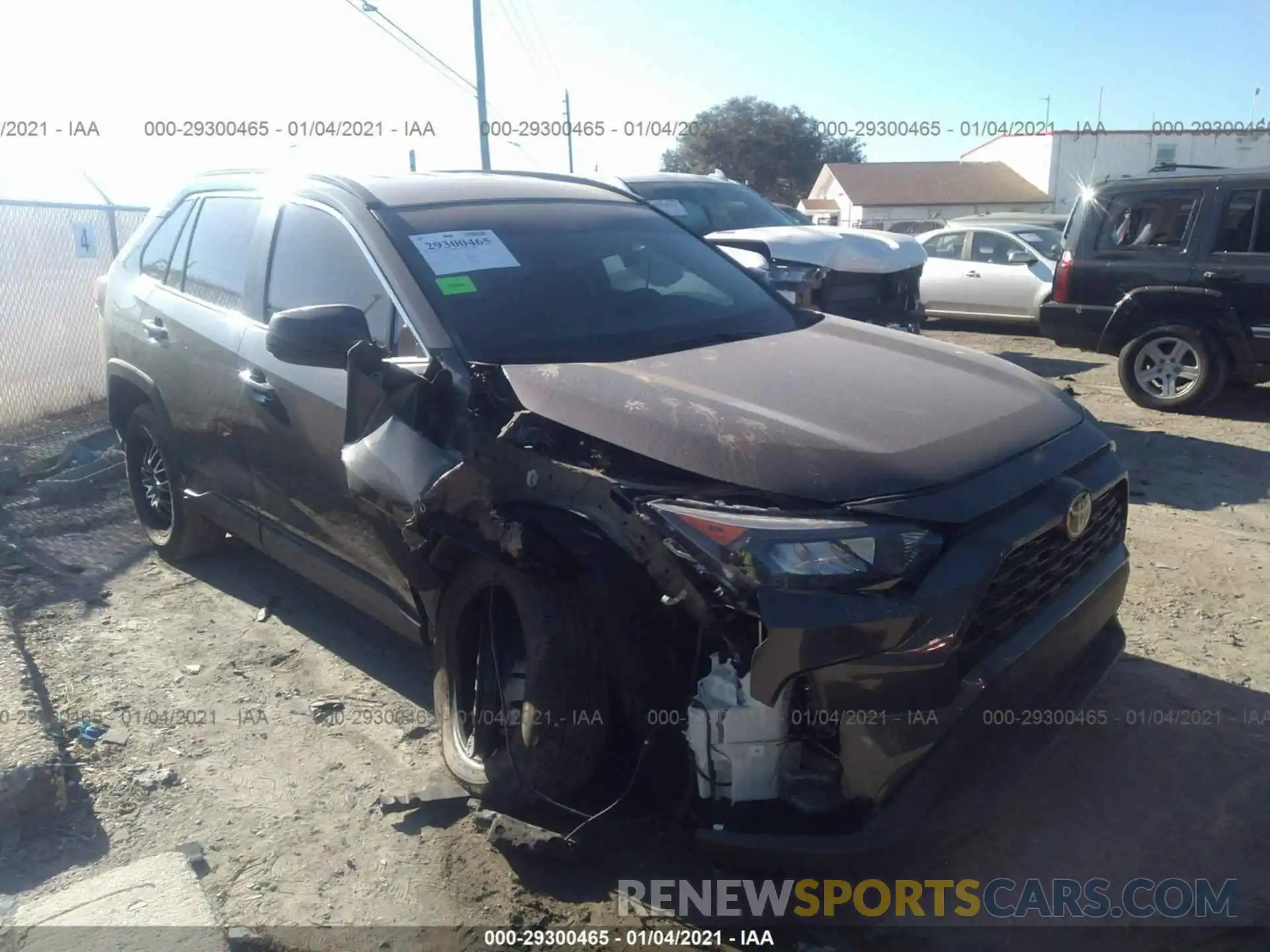 1 Photograph of a damaged car 2T3H1RFV0KW006211 TOYOTA RAV4 2019