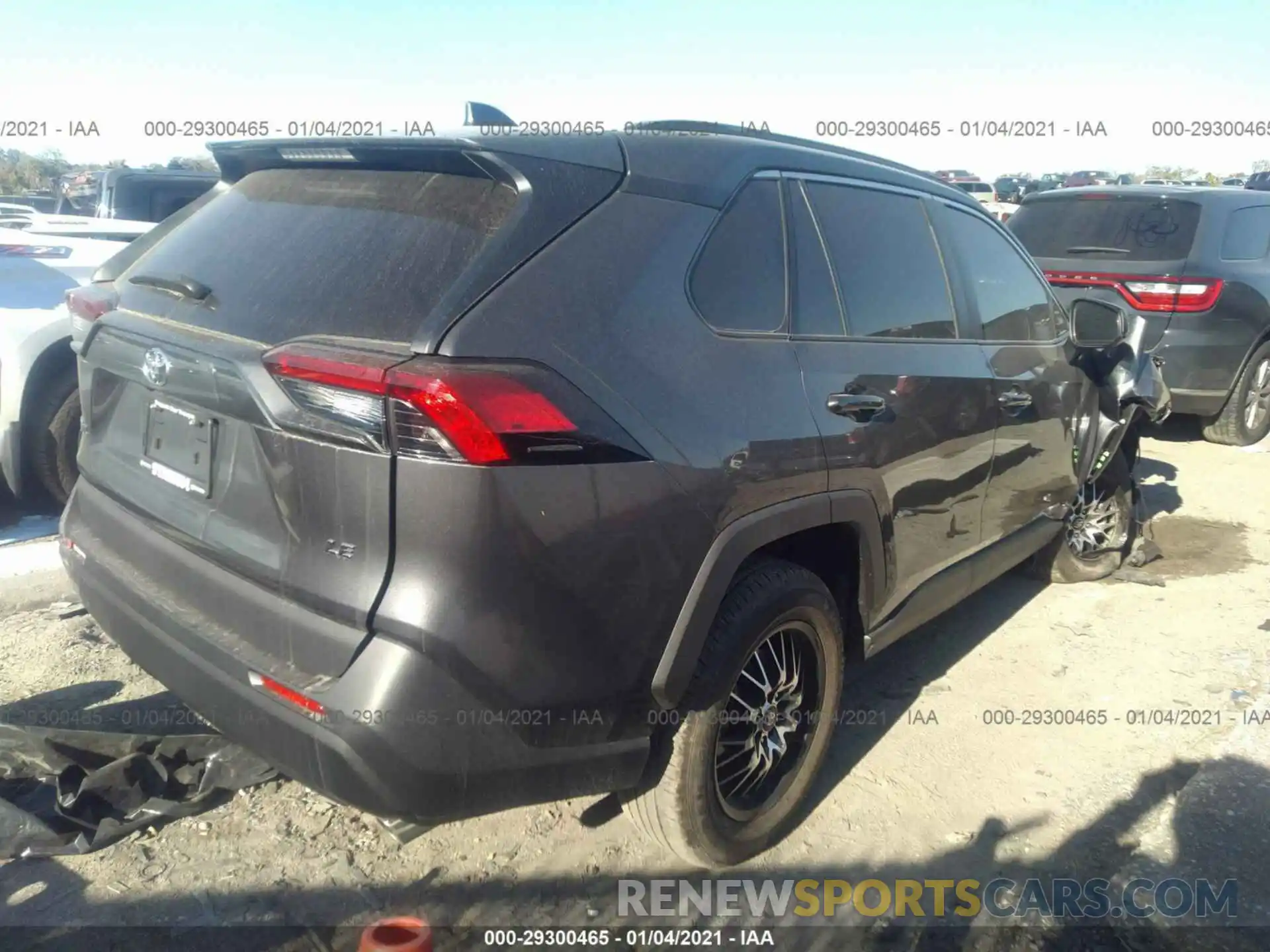 4 Фотография поврежденного автомобиля 2T3H1RFV0KW006211 TOYOTA RAV4 2019