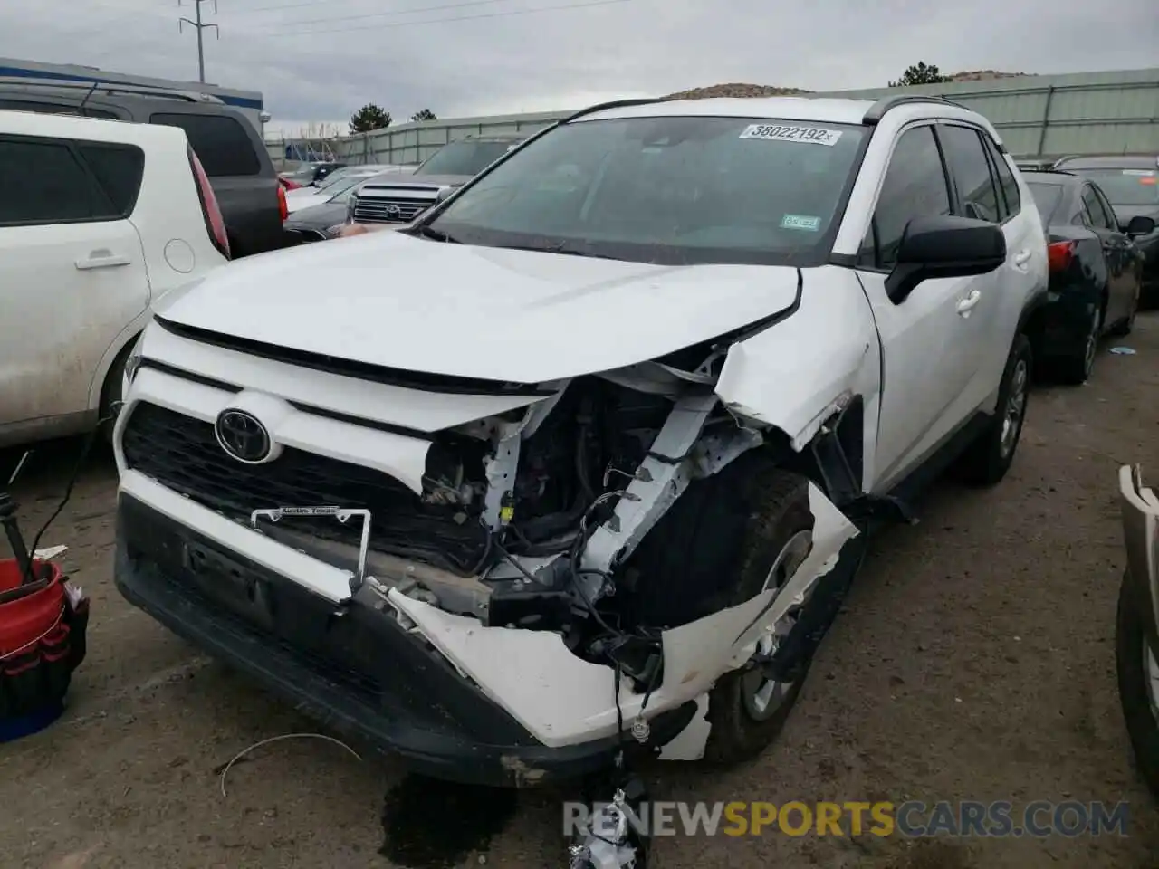 2 Photograph of a damaged car 2T3H1RFV0KW008184 TOYOTA RAV4 2019