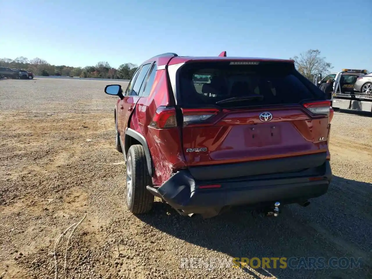 9 Photograph of a damaged car 2T3H1RFV0KW013353 TOYOTA RAV4 2019