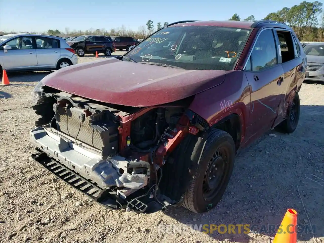 9 Photograph of a damaged car 2T3H1RFV0KW015782 TOYOTA RAV4 2019