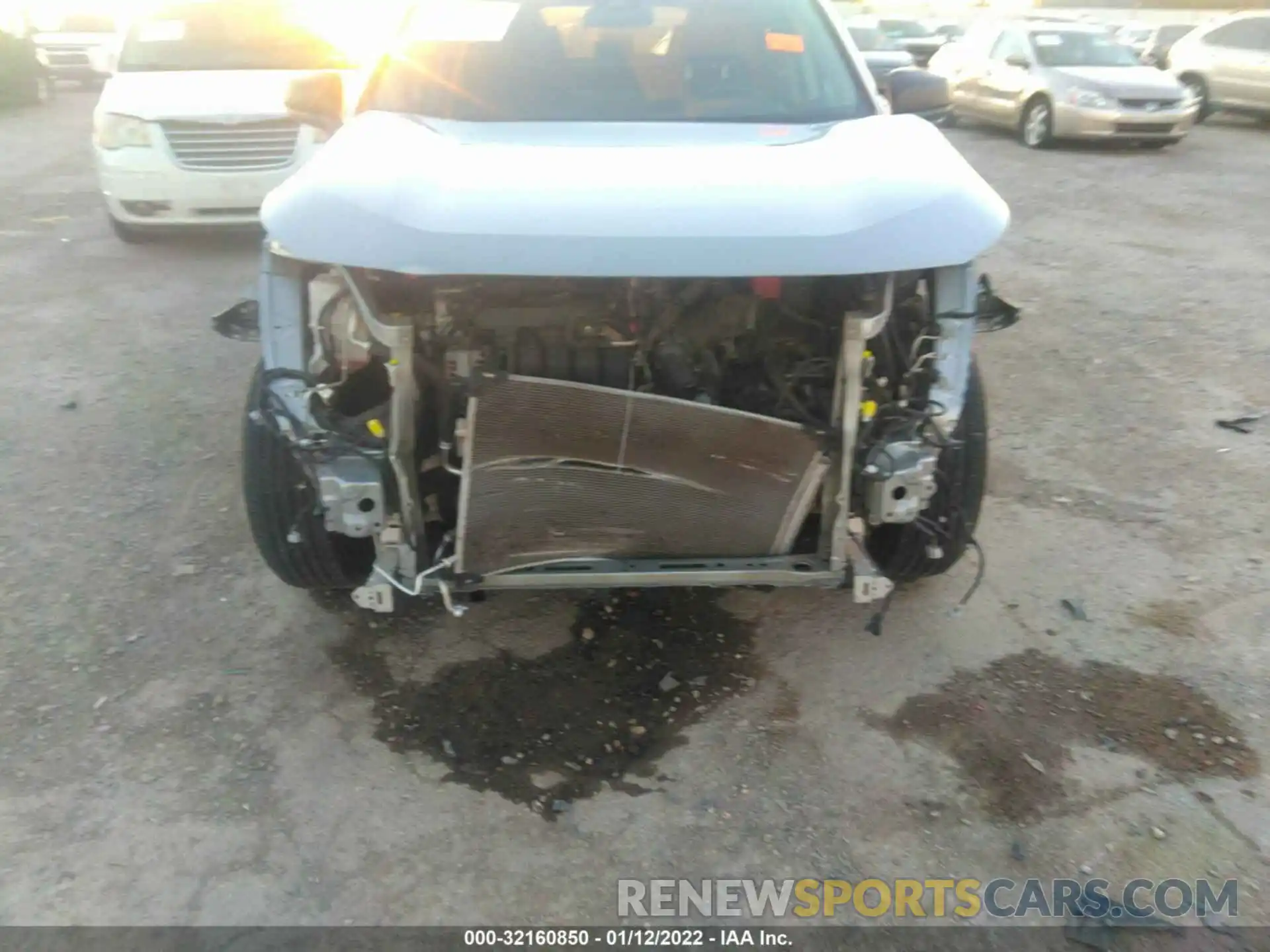 6 Фотография поврежденного автомобиля 2T3H1RFV0KW016320 TOYOTA RAV4 2019