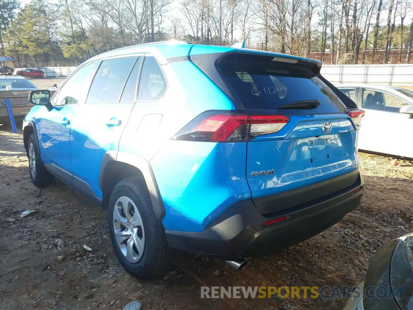 3 Photograph of a damaged car 2T3H1RFV0KW019783 TOYOTA RAV4 2019