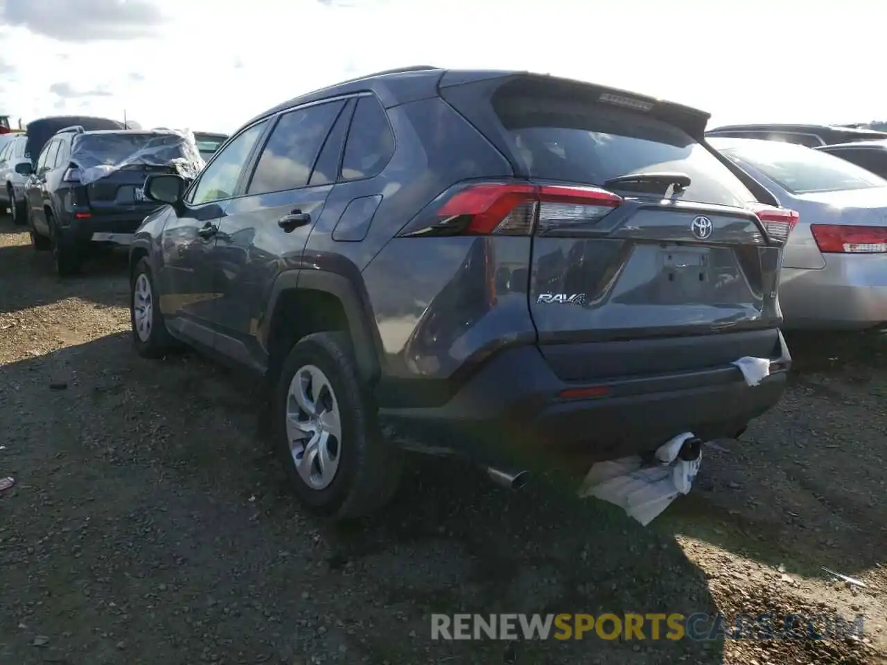 3 Photograph of a damaged car 2T3H1RFV0KW021470 TOYOTA RAV4 2019