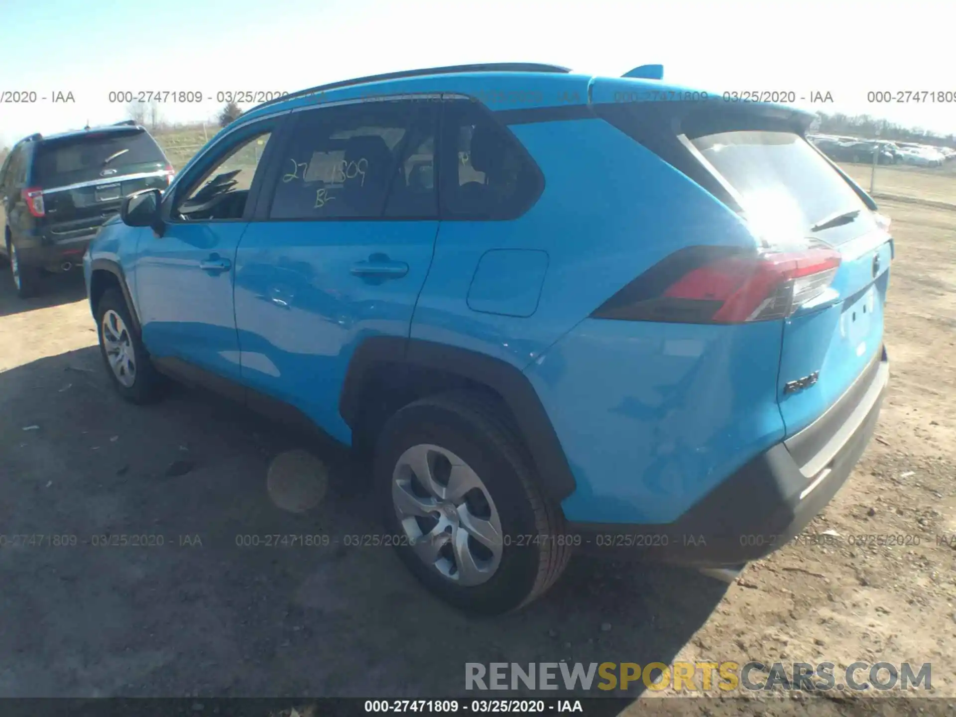 3 Фотография поврежденного автомобиля 2T3H1RFV0KW025891 TOYOTA RAV4 2019