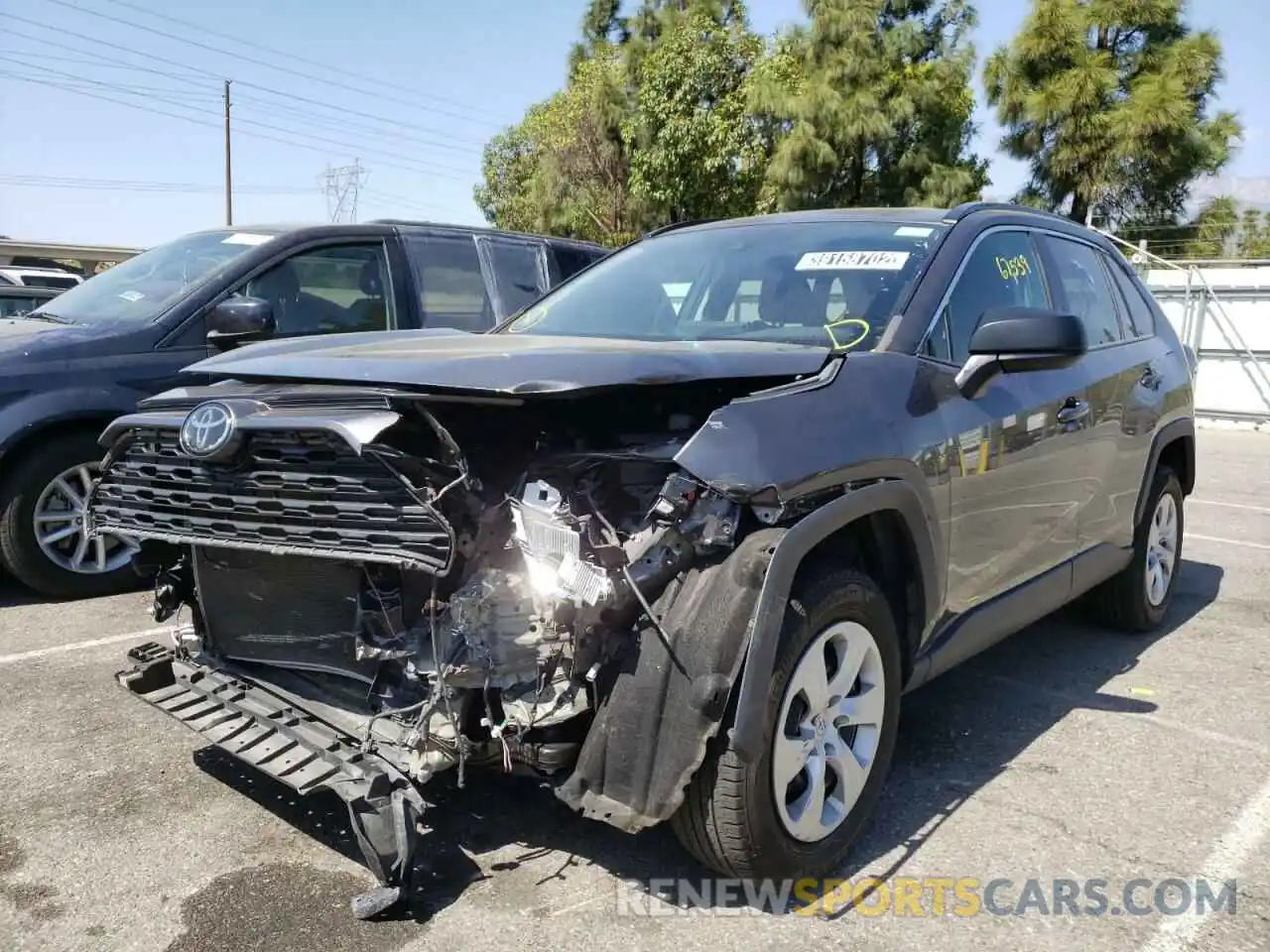 2 Photograph of a damaged car 2T3H1RFV0KW026376 TOYOTA RAV4 2019