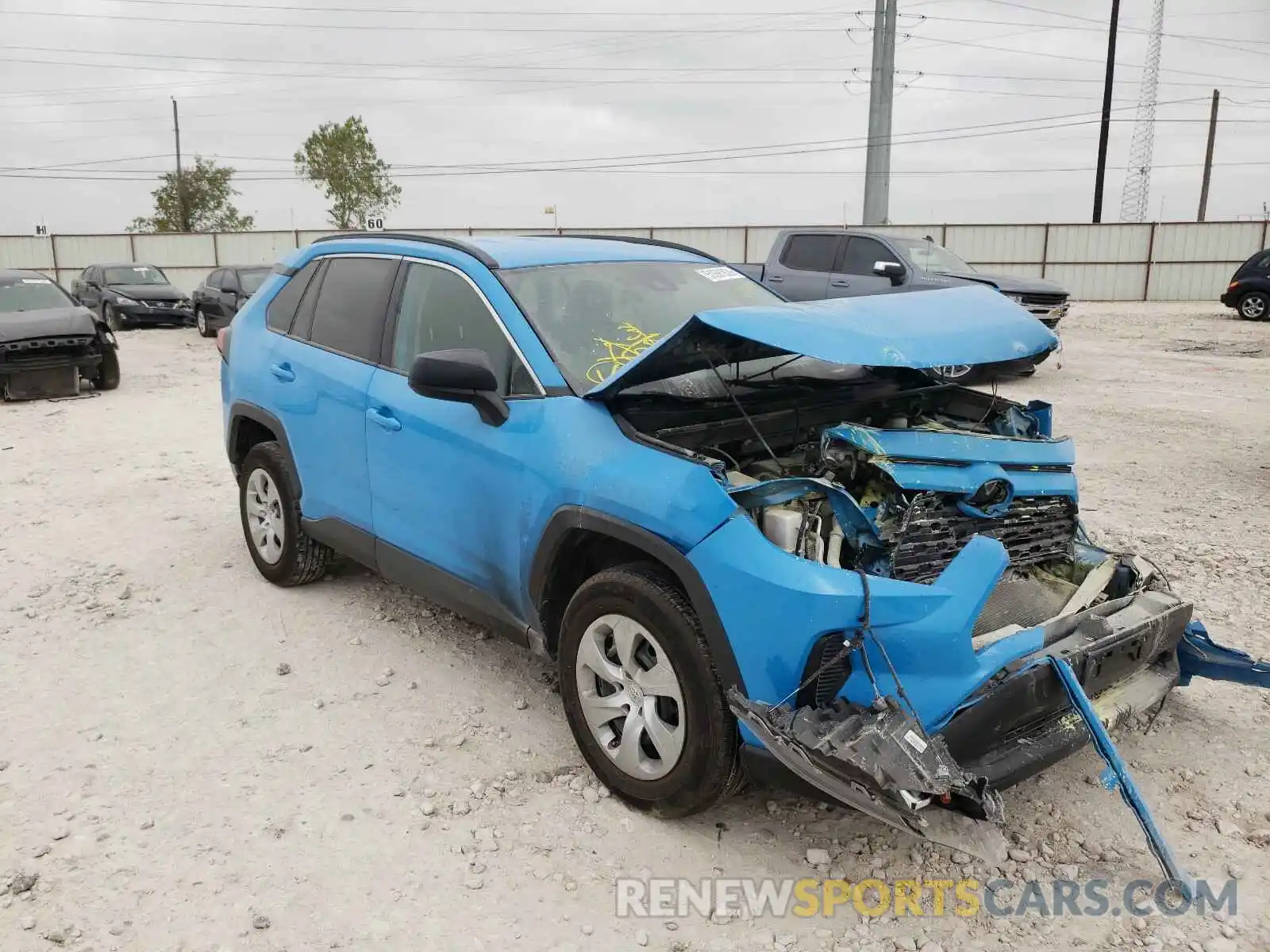 1 Photograph of a damaged car 2T3H1RFV0KW026734 TOYOTA RAV4 2019