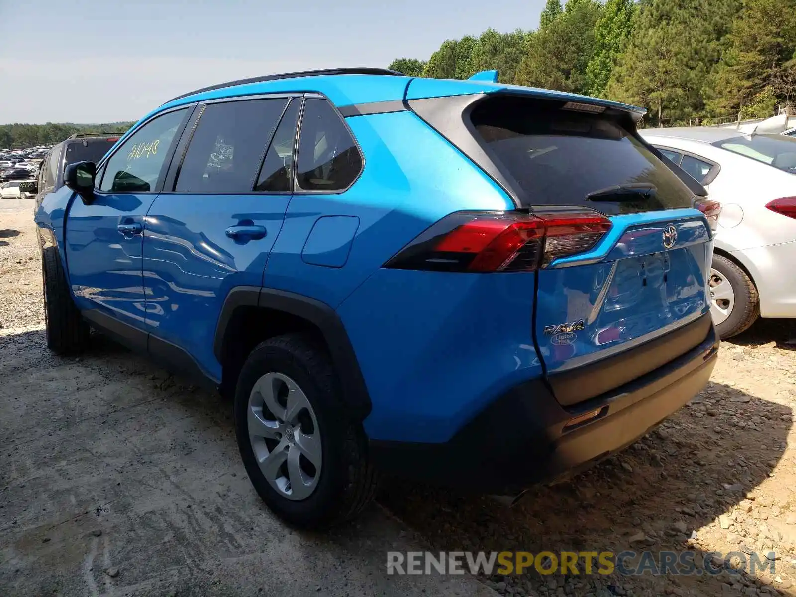 3 Photograph of a damaged car 2T3H1RFV0KW035269 TOYOTA RAV4 2019