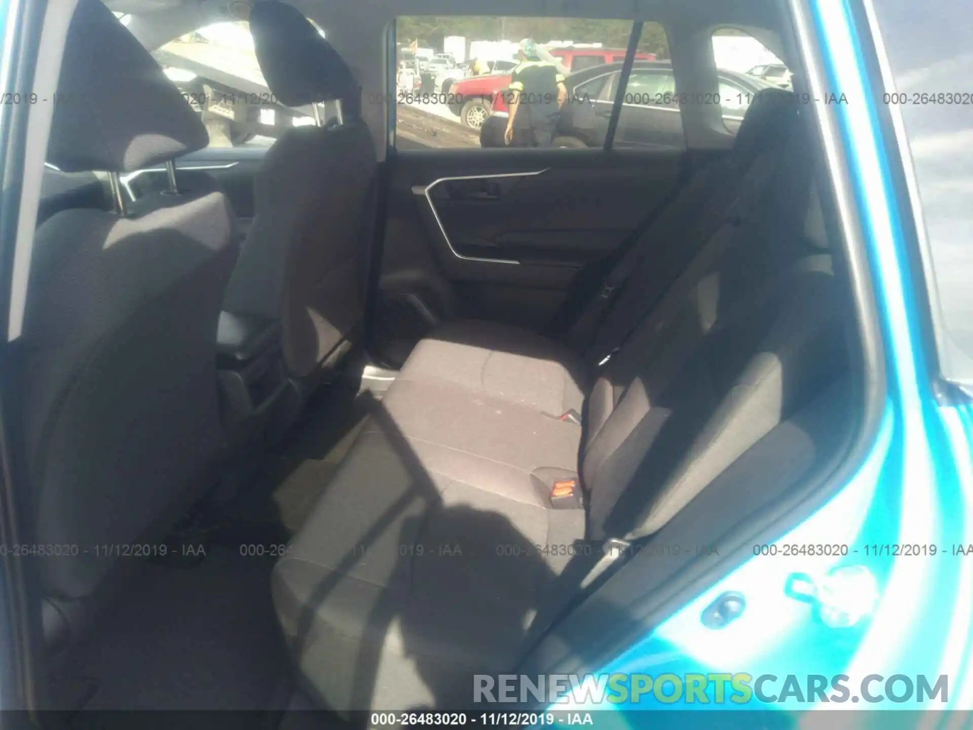 8 Photograph of a damaged car 2T3H1RFV0KW035613 TOYOTA RAV4 2019