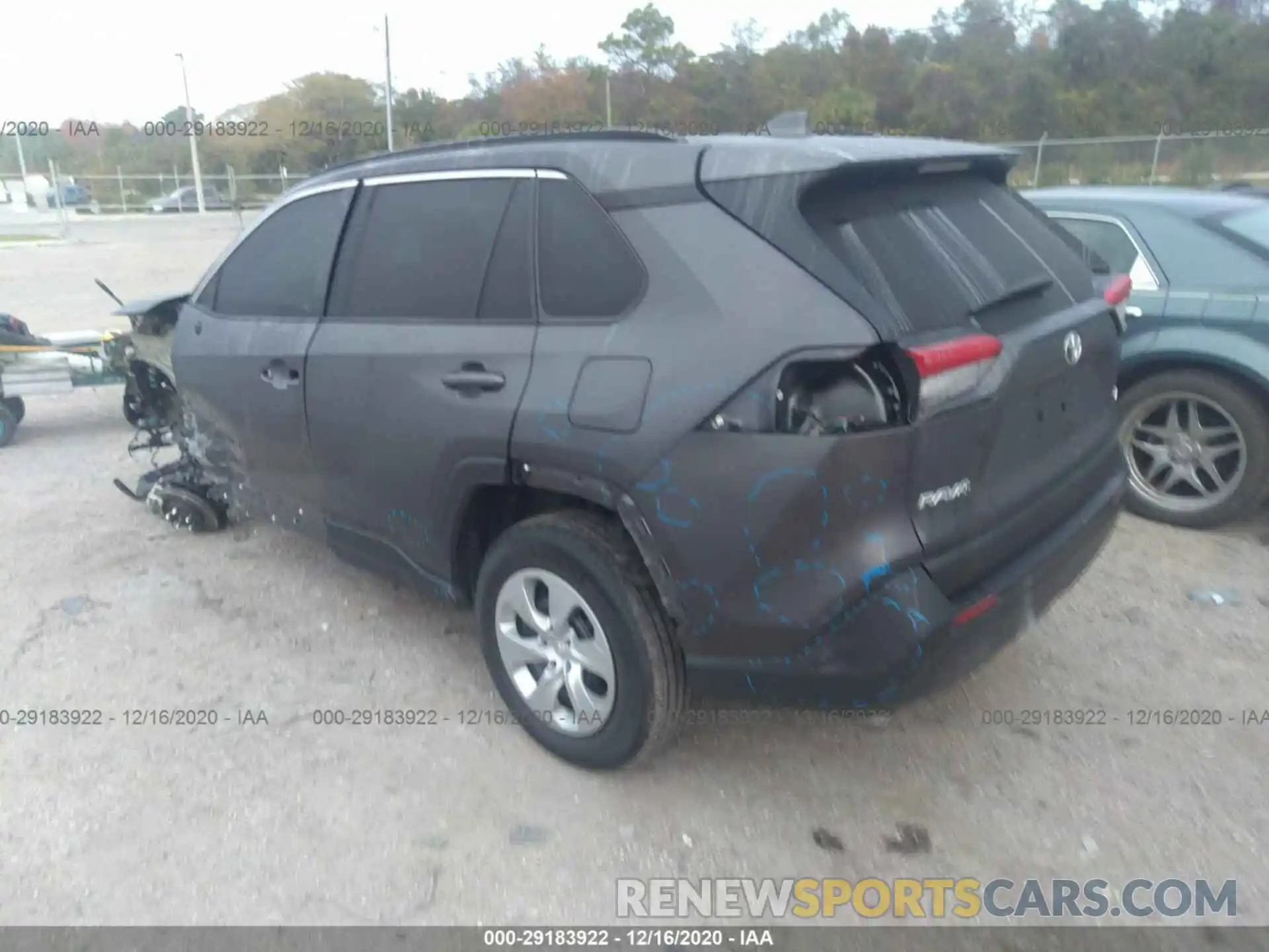 3 Photograph of a damaged car 2T3H1RFV0KW038026 TOYOTA RAV4 2019