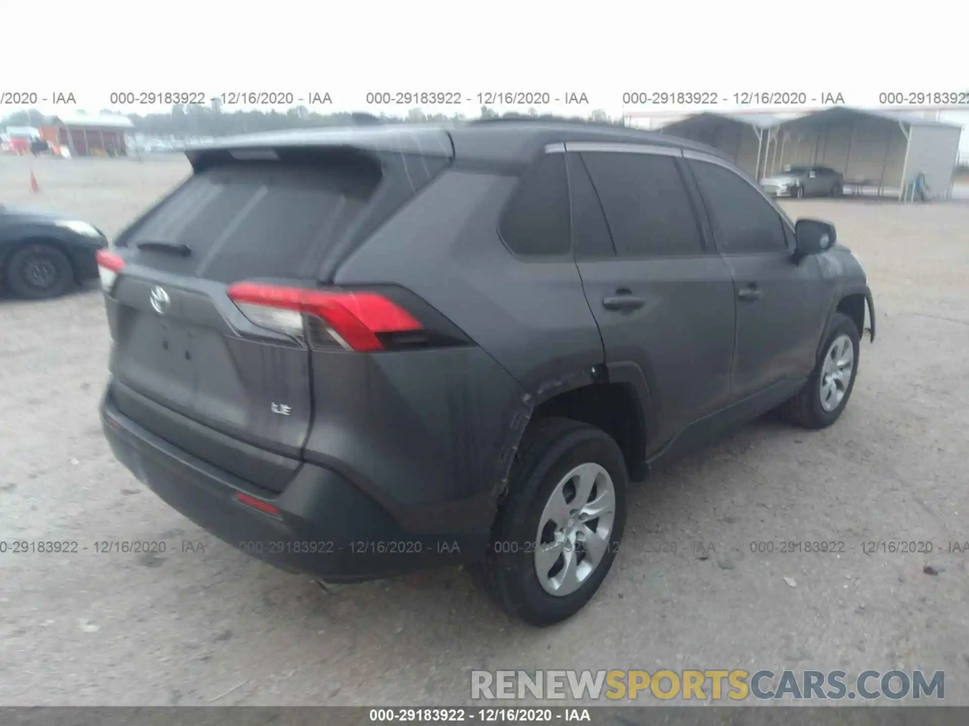 4 Photograph of a damaged car 2T3H1RFV0KW038026 TOYOTA RAV4 2019