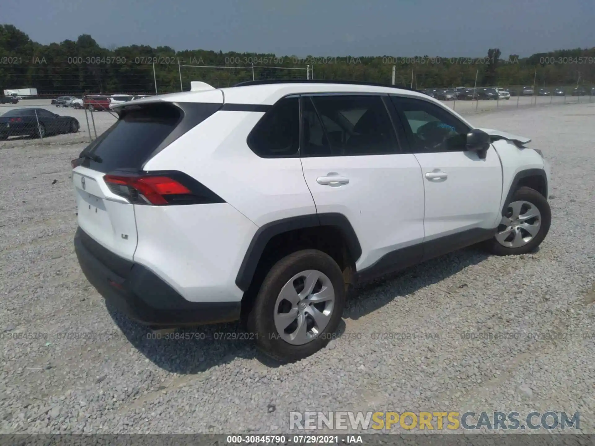 4 Photograph of a damaged car 2T3H1RFV0KW043307 TOYOTA RAV4 2019