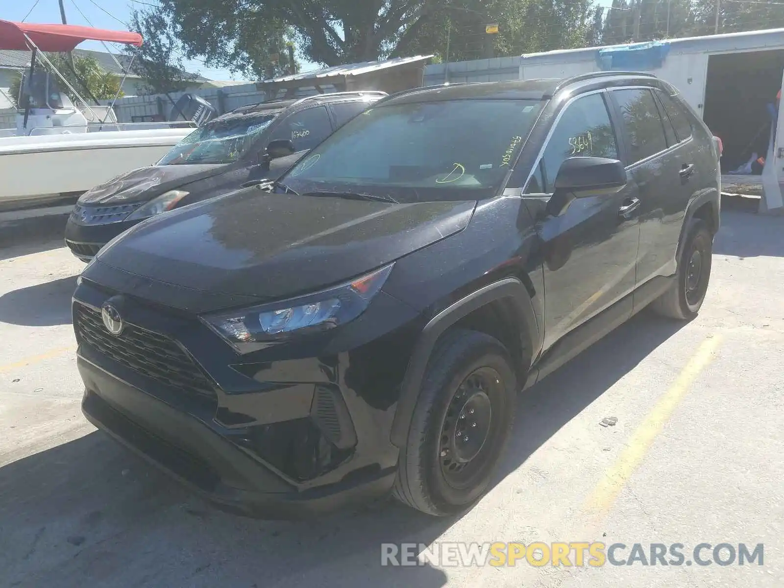 2 Photograph of a damaged car 2T3H1RFV0KW057143 TOYOTA RAV4 2019