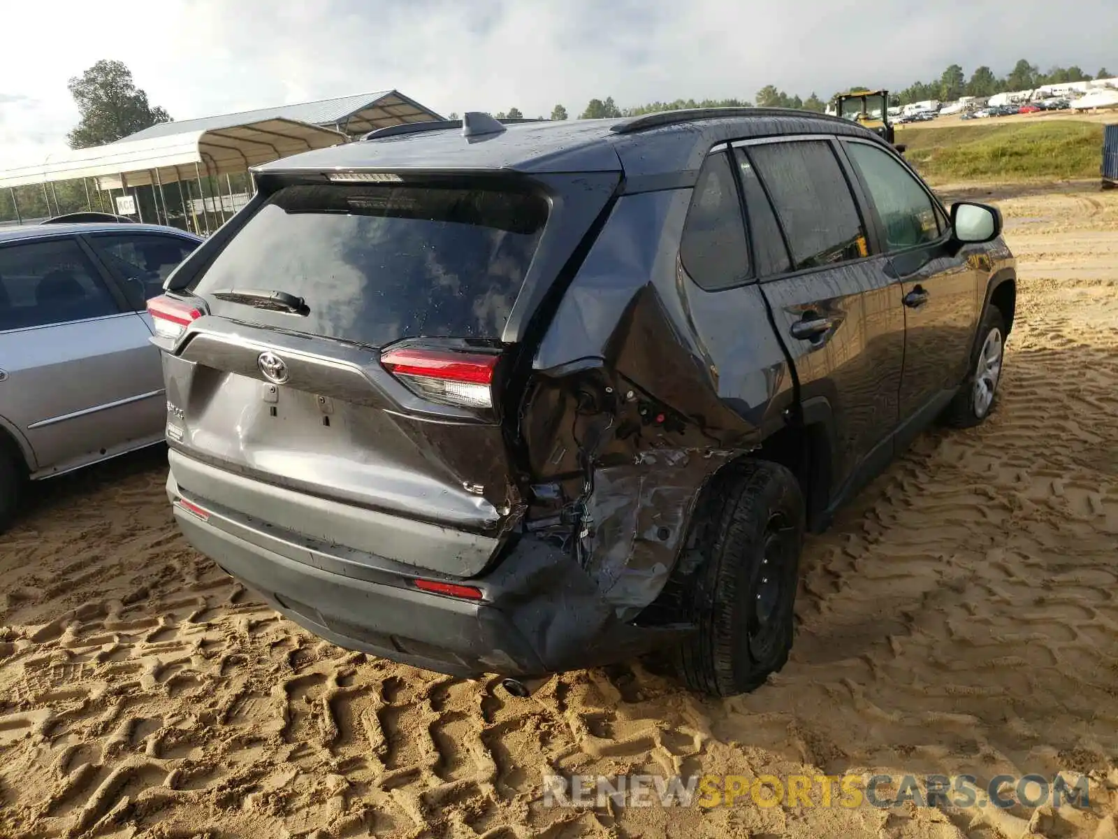 4 Photograph of a damaged car 2T3H1RFV1KC001696 TOYOTA RAV4 2019