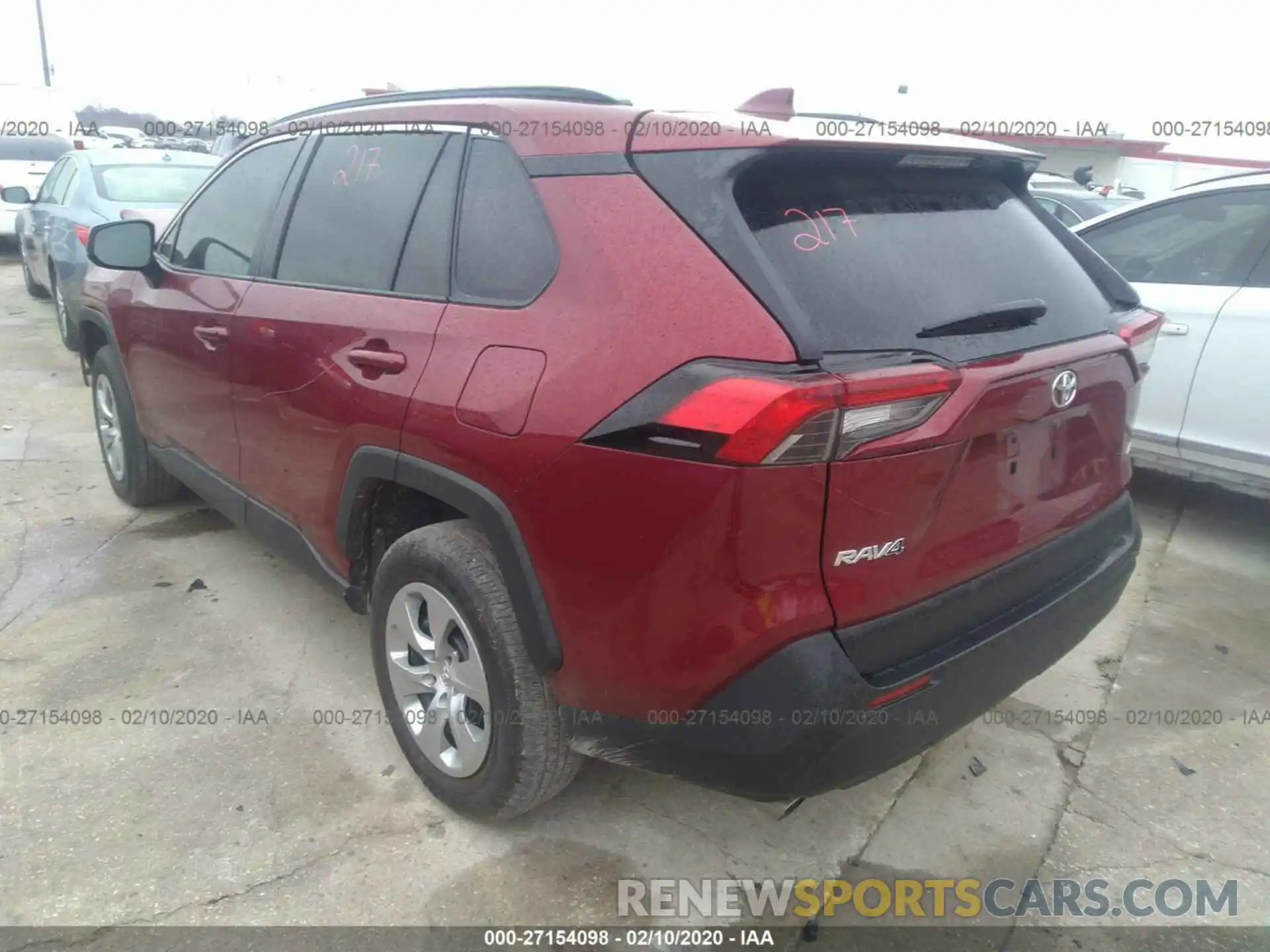 3 Photograph of a damaged car 2T3H1RFV1KC002573 TOYOTA RAV4 2019