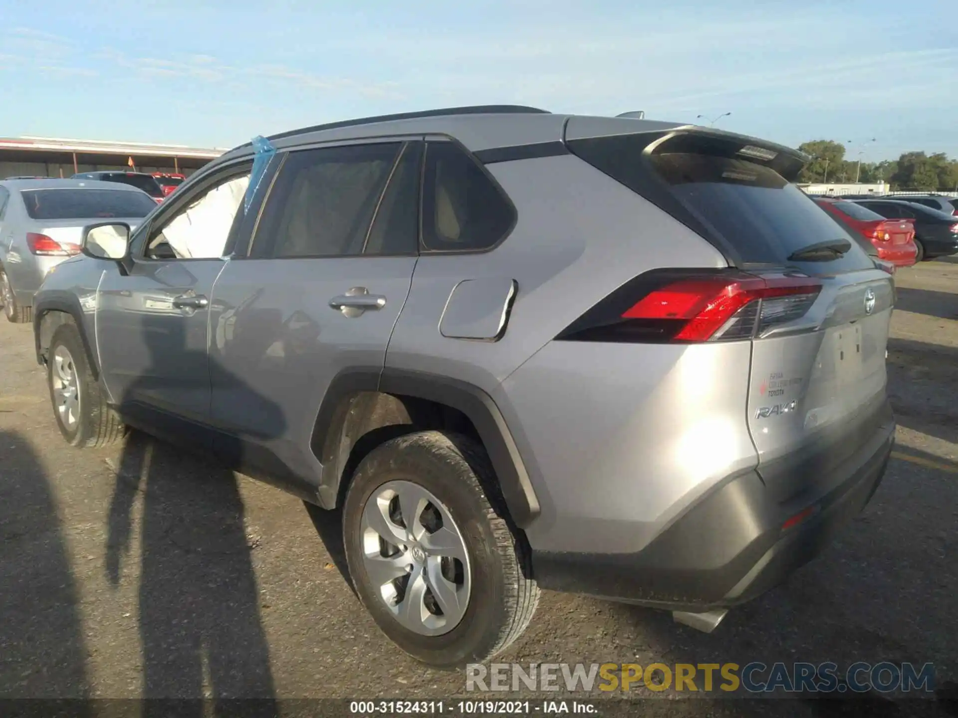 3 Photograph of a damaged car 2T3H1RFV1KC003416 TOYOTA RAV4 2019