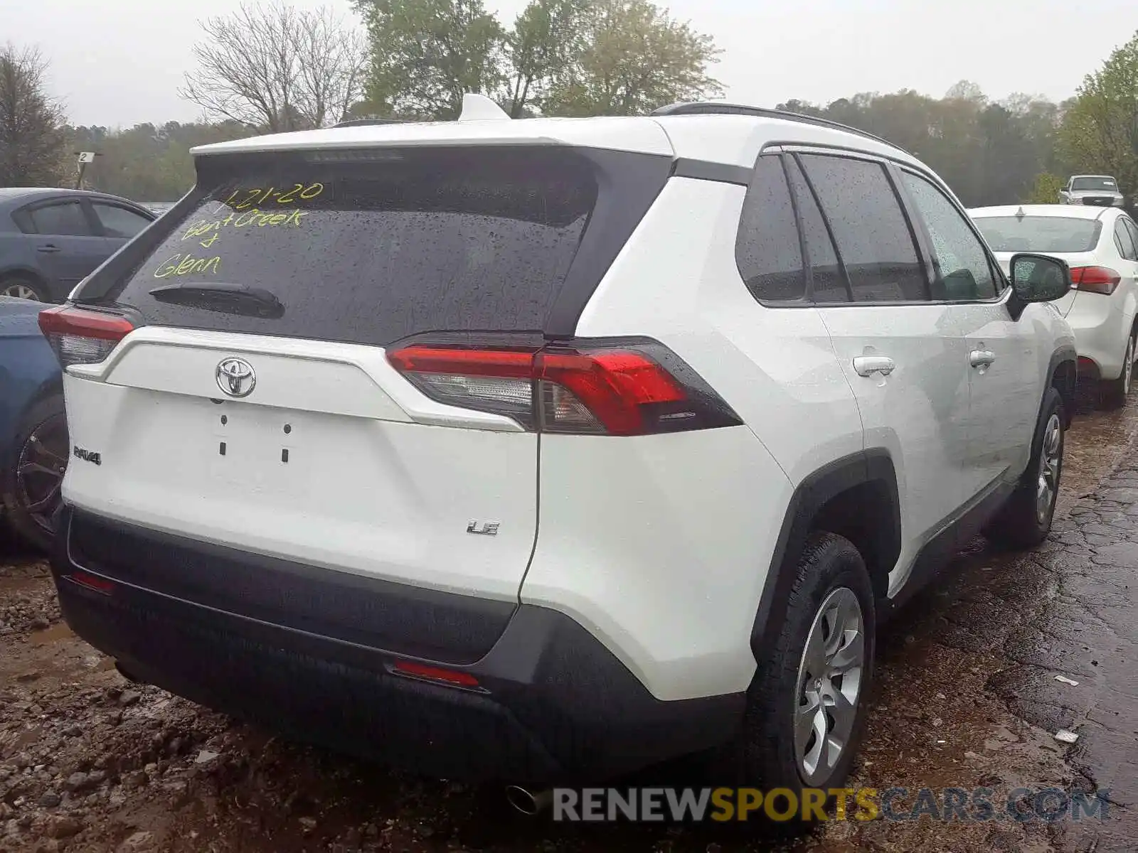 4 Фотография поврежденного автомобиля 2T3H1RFV1KC004100 TOYOTA RAV4 2019