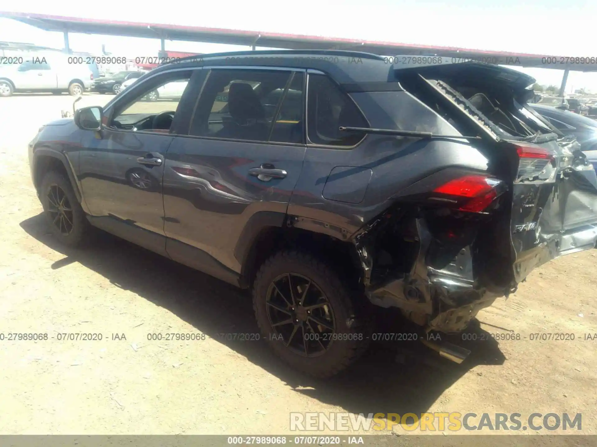 3 Фотография поврежденного автомобиля 2T3H1RFV1KC012696 TOYOTA RAV4 2019