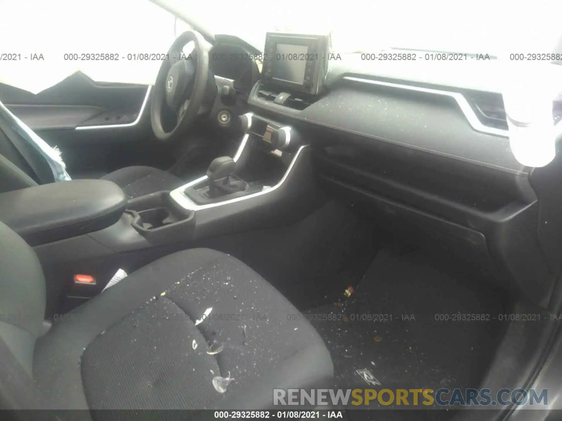 5 Photograph of a damaged car 2T3H1RFV1KC012990 TOYOTA RAV4 2019