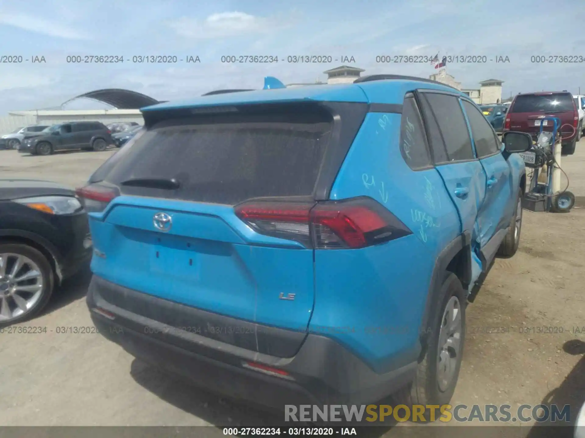 4 Фотография поврежденного автомобиля 2T3H1RFV1KC020913 TOYOTA RAV4 2019