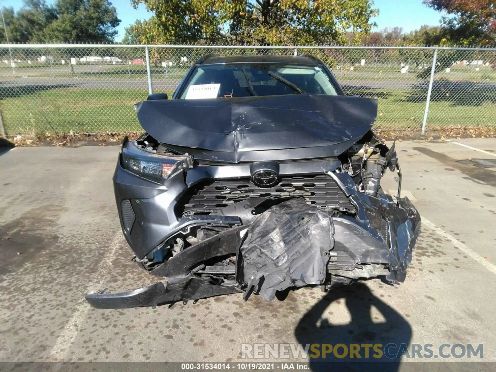 6 Photograph of a damaged car 2T3H1RFV1KC023925 TOYOTA RAV4 2019