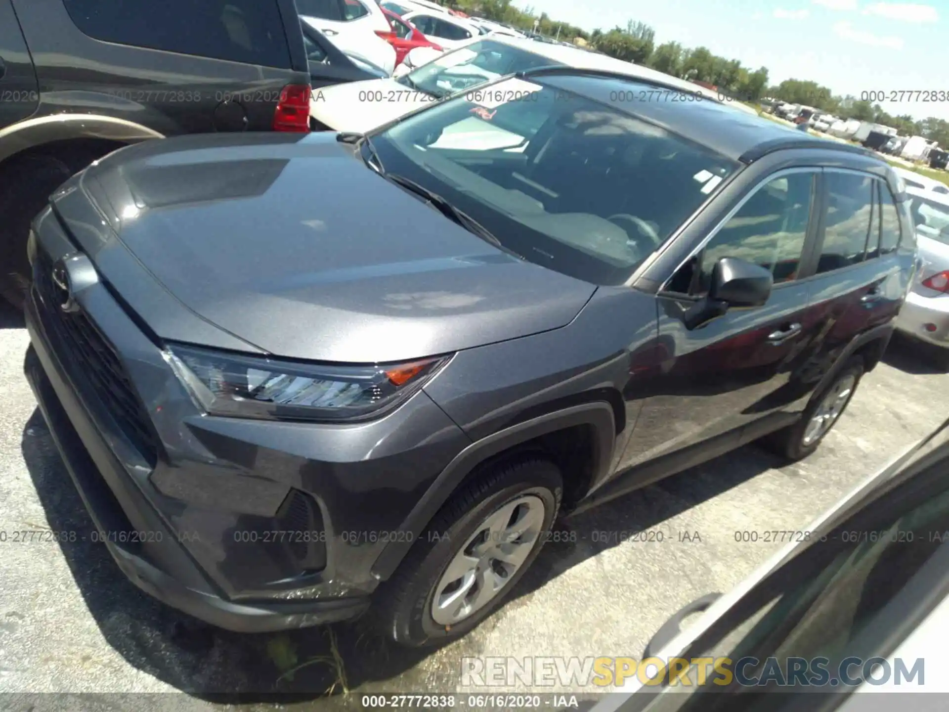 2 Фотография поврежденного автомобиля 2T3H1RFV1KC024072 TOYOTA RAV4 2019