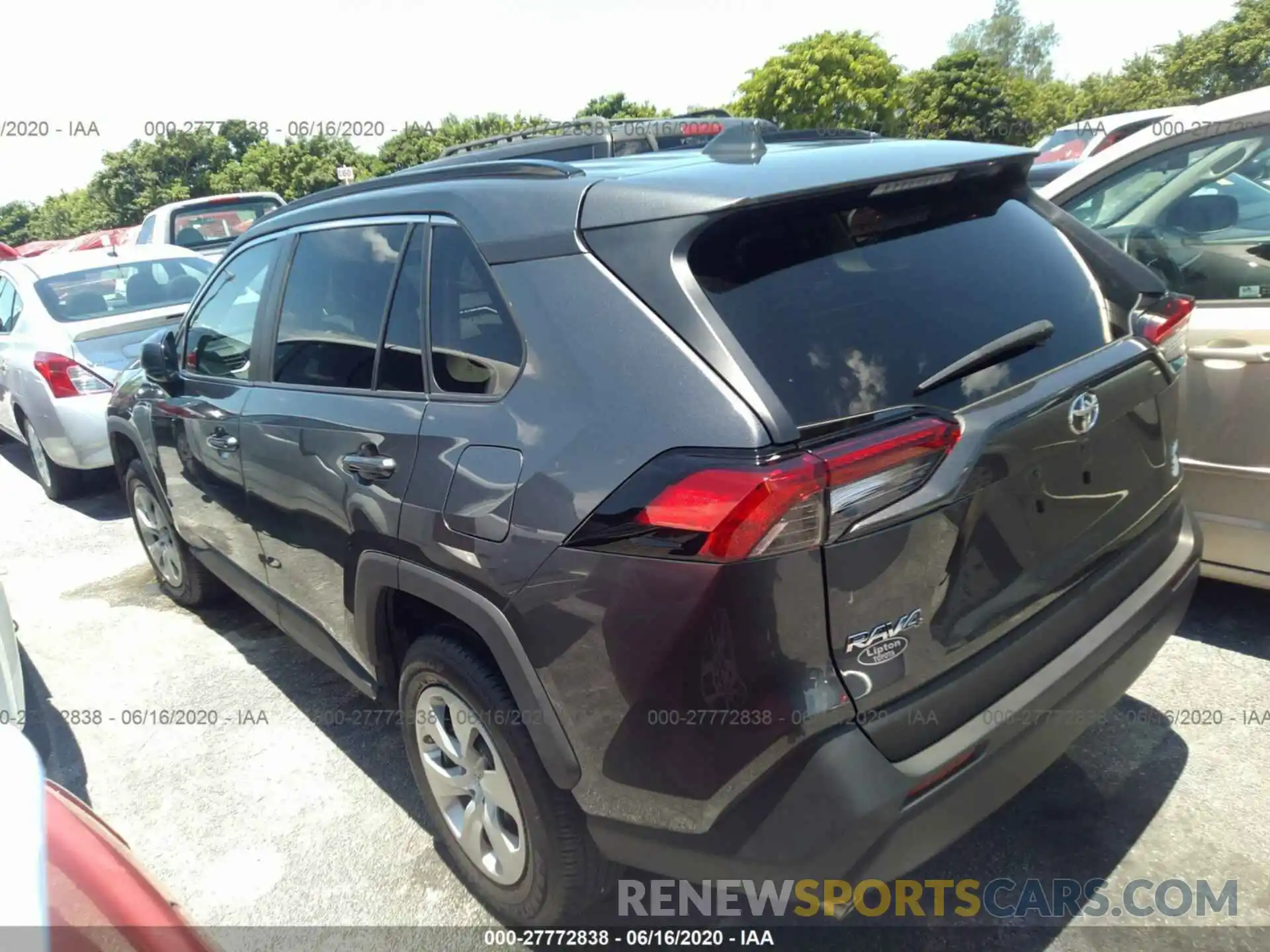 3 Photograph of a damaged car 2T3H1RFV1KC024072 TOYOTA RAV4 2019