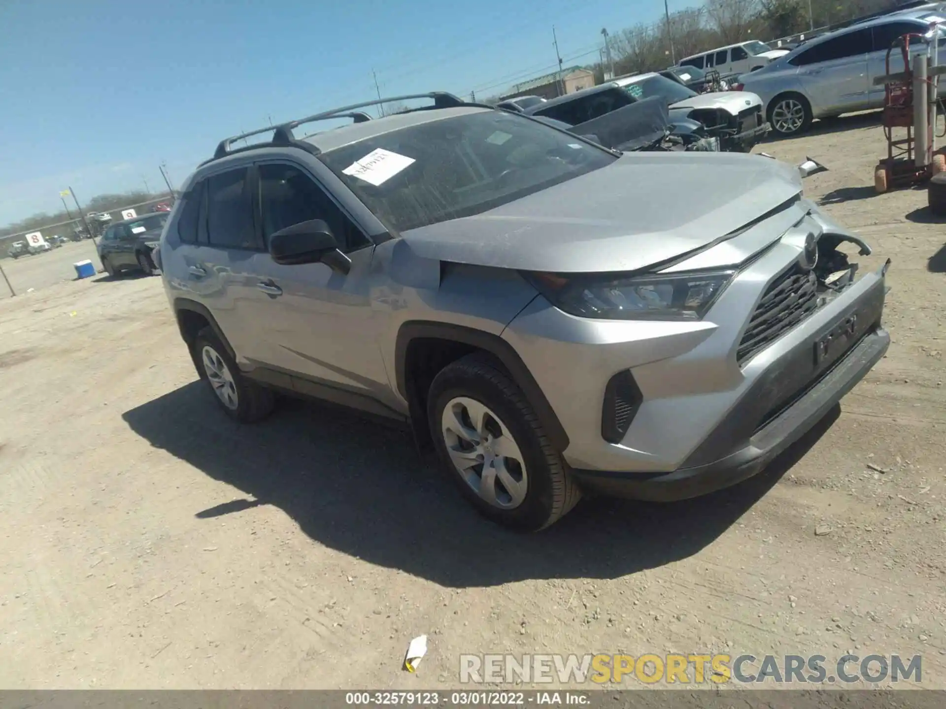 1 Photograph of a damaged car 2T3H1RFV1KC025786 TOYOTA RAV4 2019