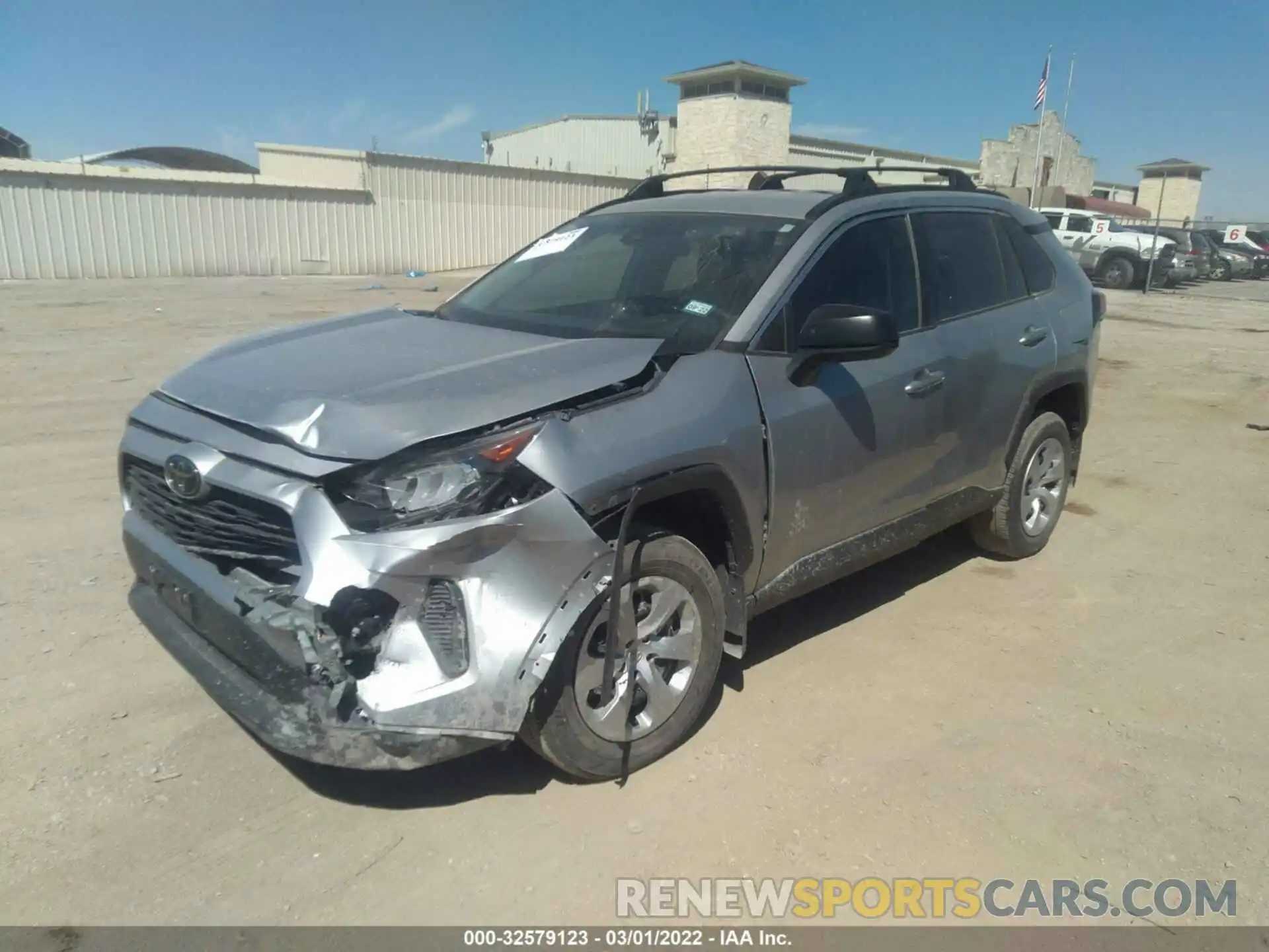 2 Photograph of a damaged car 2T3H1RFV1KC025786 TOYOTA RAV4 2019