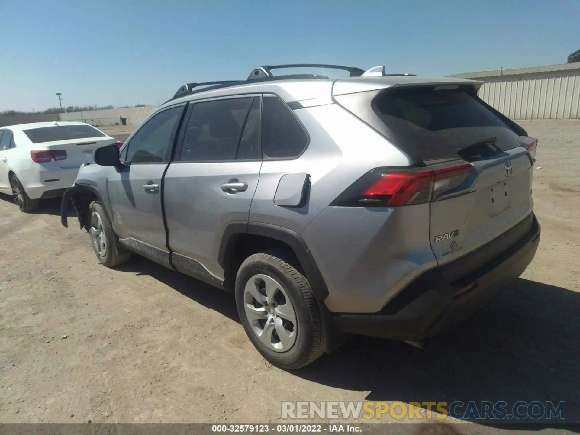 3 Photograph of a damaged car 2T3H1RFV1KC025786 TOYOTA RAV4 2019