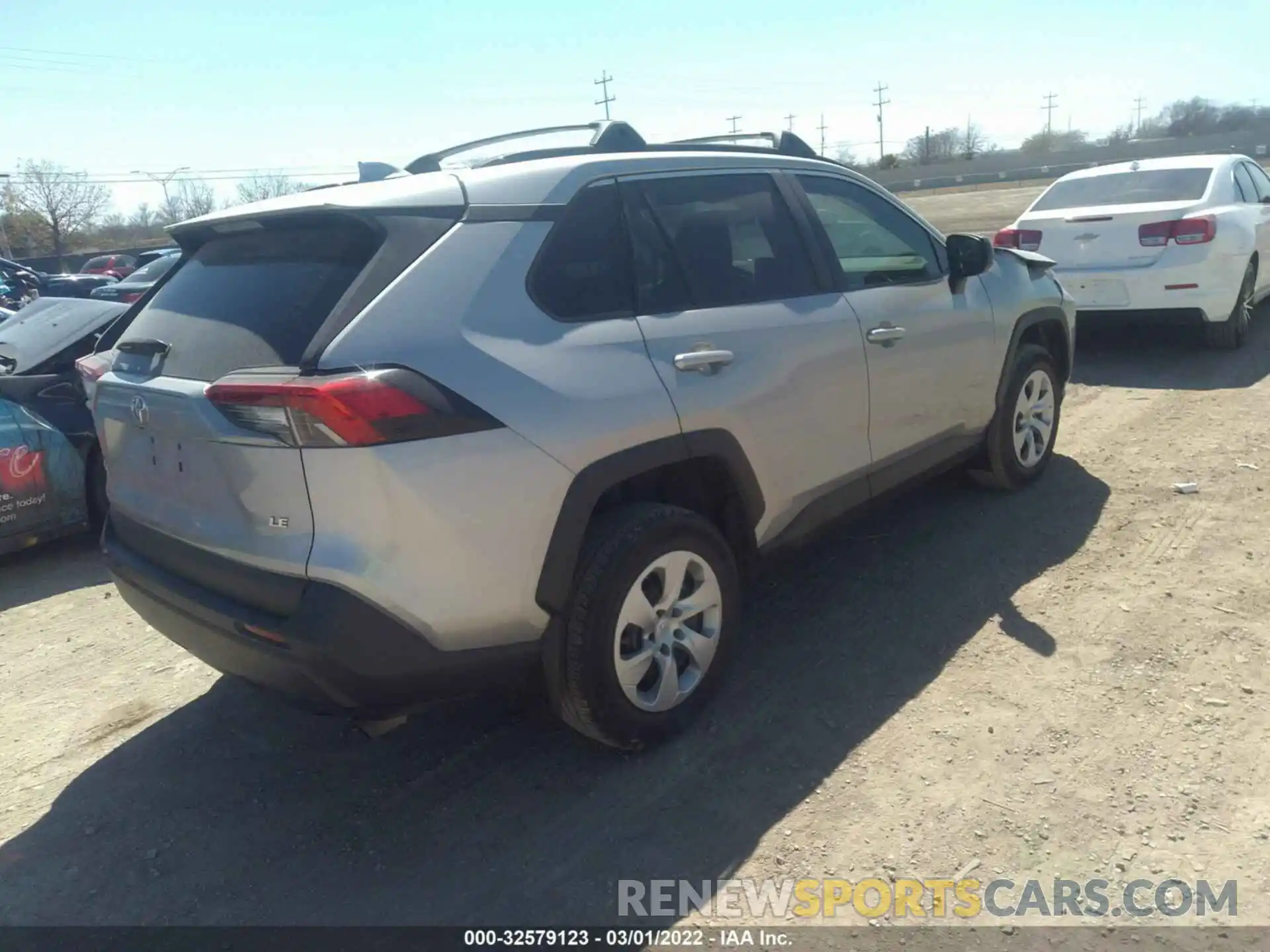 4 Photograph of a damaged car 2T3H1RFV1KC025786 TOYOTA RAV4 2019