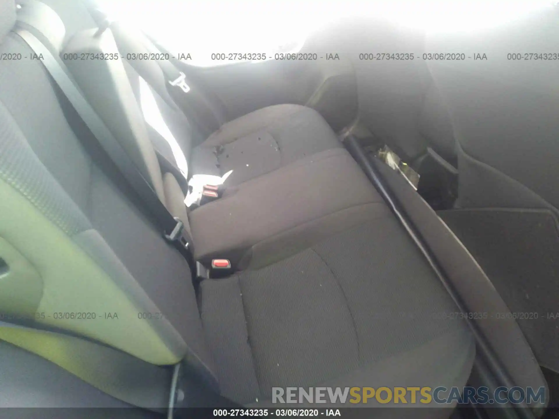 8 Photograph of a damaged car 2T3H1RFV1KC028428 TOYOTA RAV4 2019