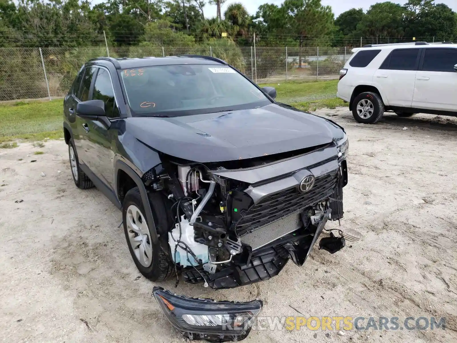 1 Photograph of a damaged car 2T3H1RFV1KC028459 TOYOTA RAV4 2019