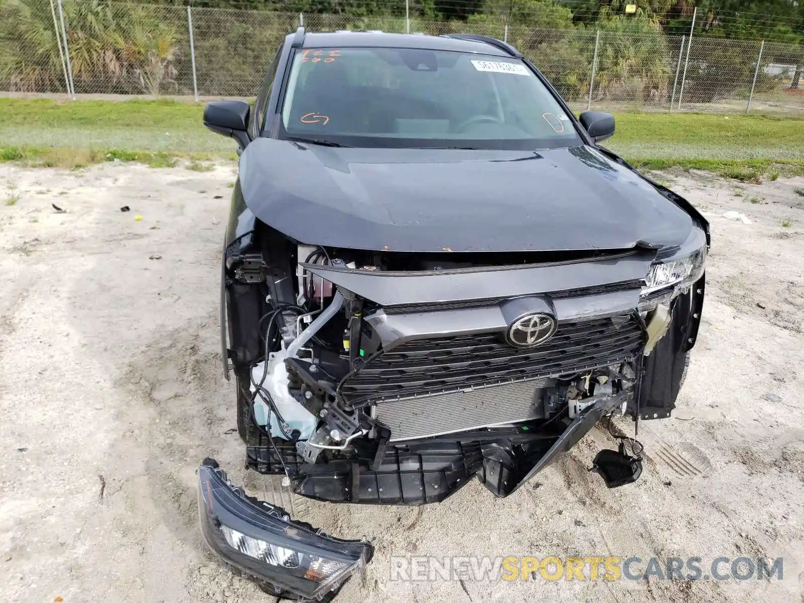 9 Photograph of a damaged car 2T3H1RFV1KC028459 TOYOTA RAV4 2019