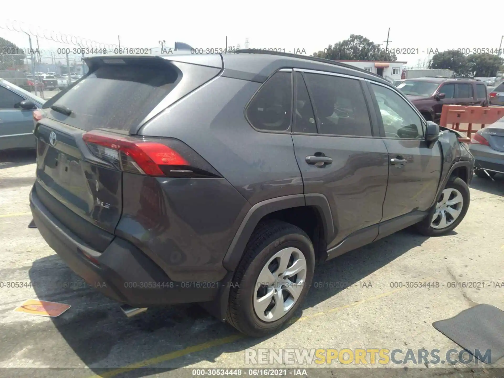 4 Photograph of a damaged car 2T3H1RFV1KC030650 TOYOTA RAV4 2019