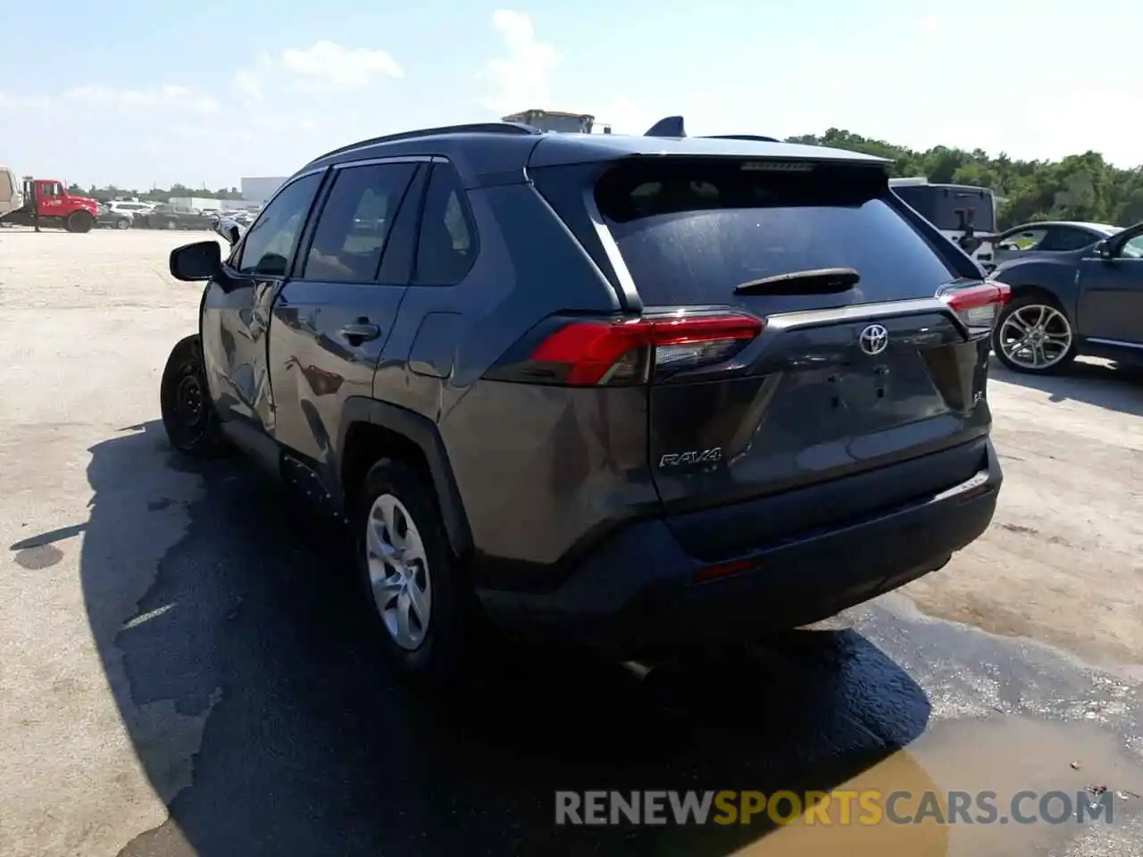 3 Photograph of a damaged car 2T3H1RFV1KC030969 TOYOTA RAV4 2019