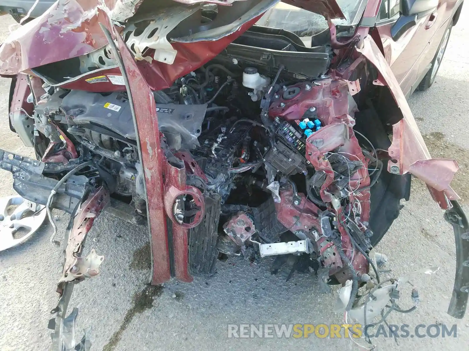 9 Photograph of a damaged car 2T3H1RFV1KW001714 TOYOTA RAV4 2019