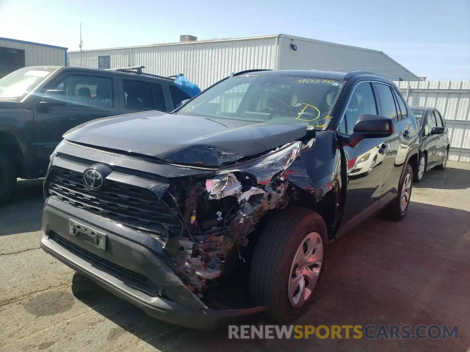 2 Photograph of a damaged car 2T3H1RFV1KW010154 TOYOTA RAV4 2019