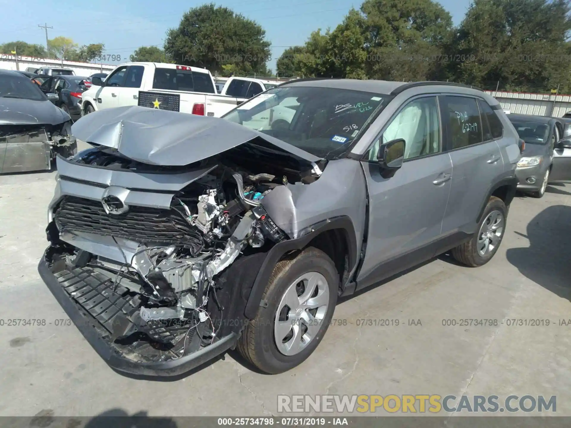 2 Фотография поврежденного автомобиля 2T3H1RFV1KW013295 TOYOTA RAV4 2019