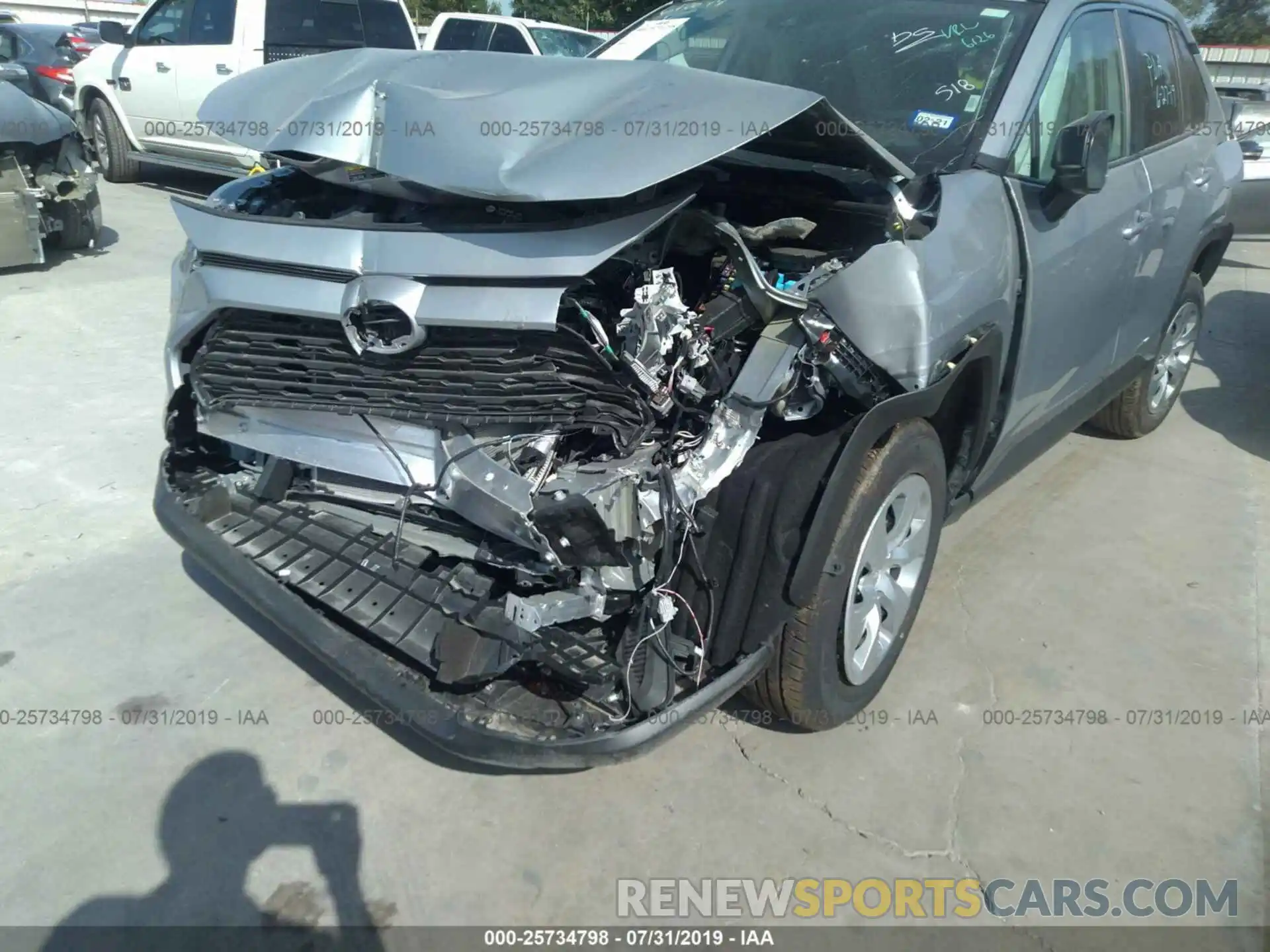 6 Photograph of a damaged car 2T3H1RFV1KW013295 TOYOTA RAV4 2019