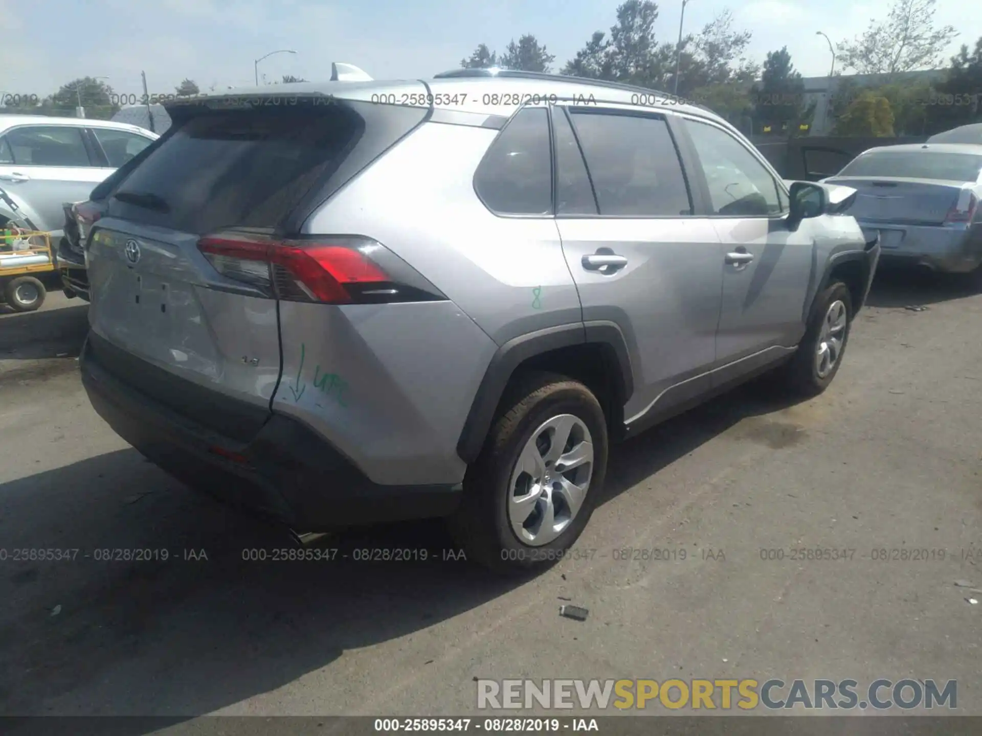 4 Фотография поврежденного автомобиля 2T3H1RFV1KW017234 TOYOTA RAV4 2019