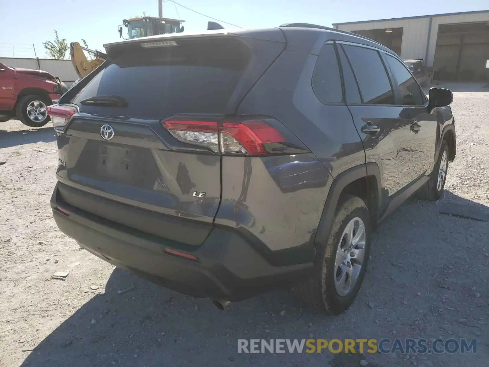 4 Photograph of a damaged car 2T3H1RFV1KW019162 TOYOTA RAV4 2019