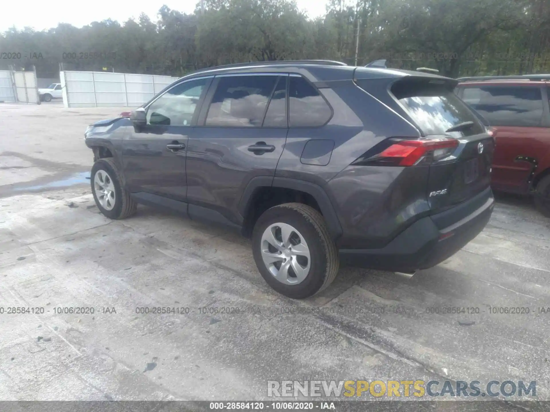 3 Photograph of a damaged car 2T3H1RFV1KW020716 TOYOTA RAV4 2019